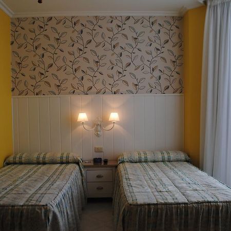 Hostal Santa Marta Playa بايونا المظهر الخارجي الصورة